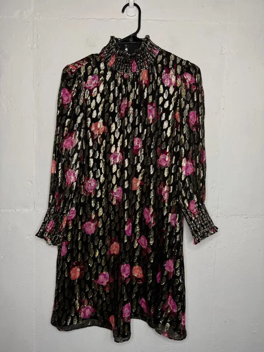 Kate Spade rose garden Smocked Shift Dress Womens Small Black Gold Silk